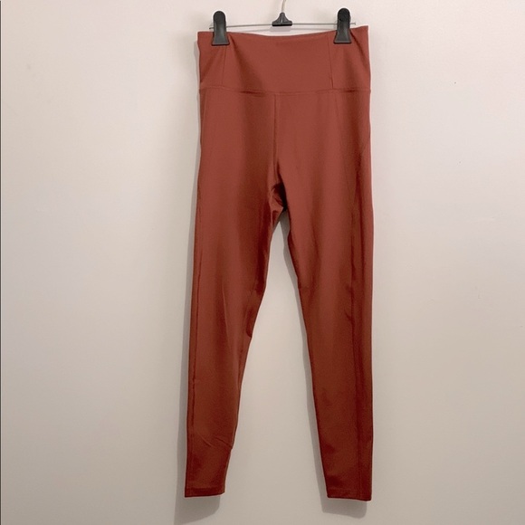 BNWOT Girlfriend Collective High Rise Compression Leggings rust colour size M - Picture 2 of 3